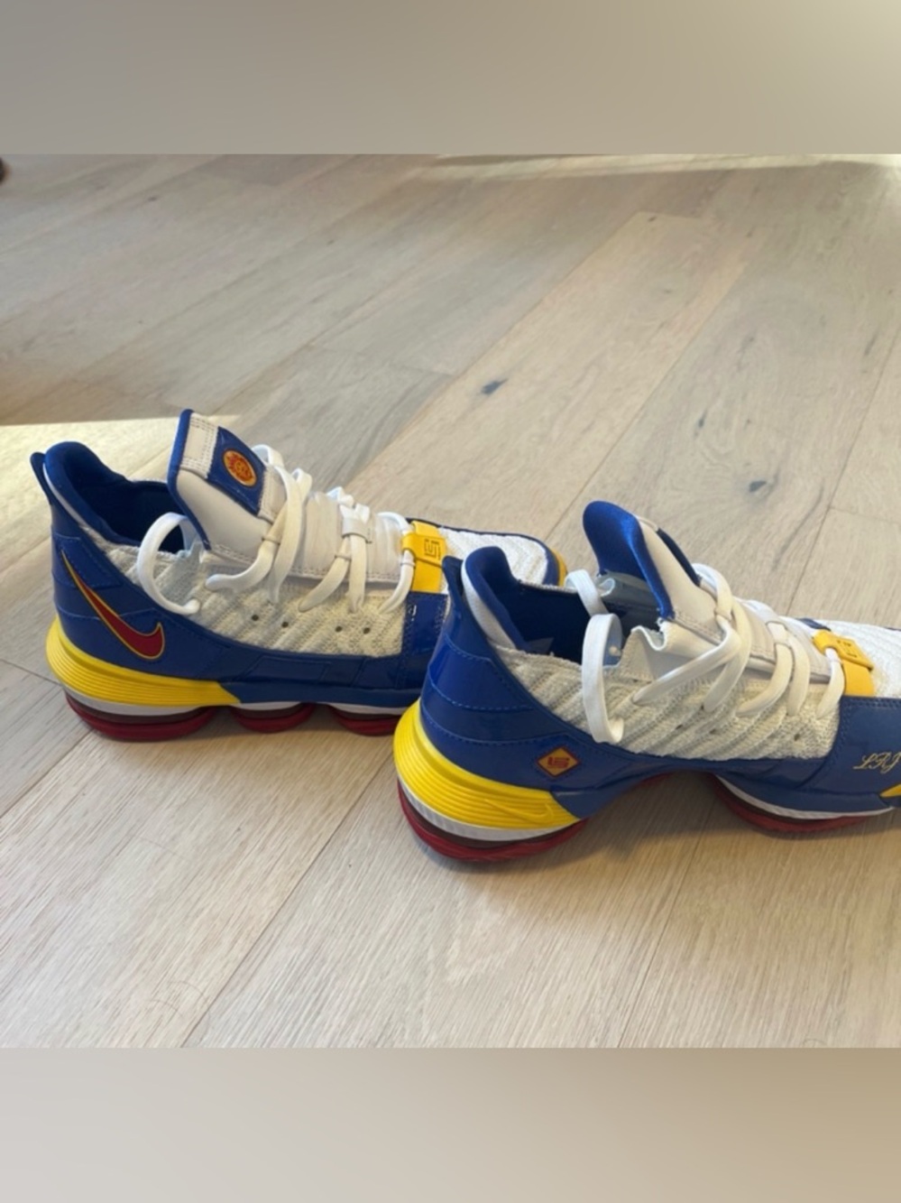 Nike LeBron 16 SuperBron GS Size 5.5/ 7 Women’s Space Jam Worn Once Authentic